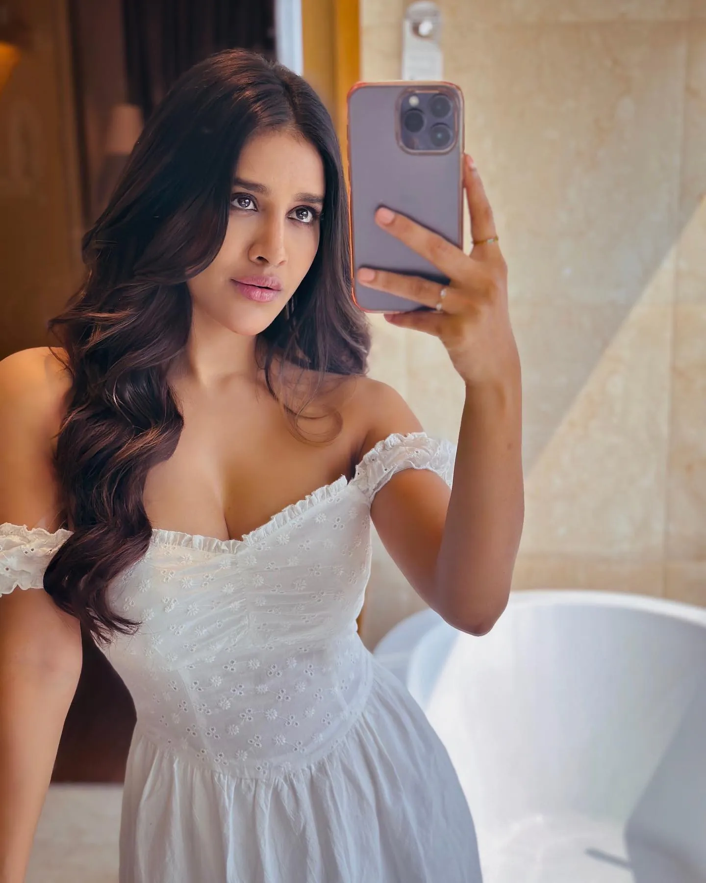 Nabha Natesh - nabha-natesh-sexy-15.webp